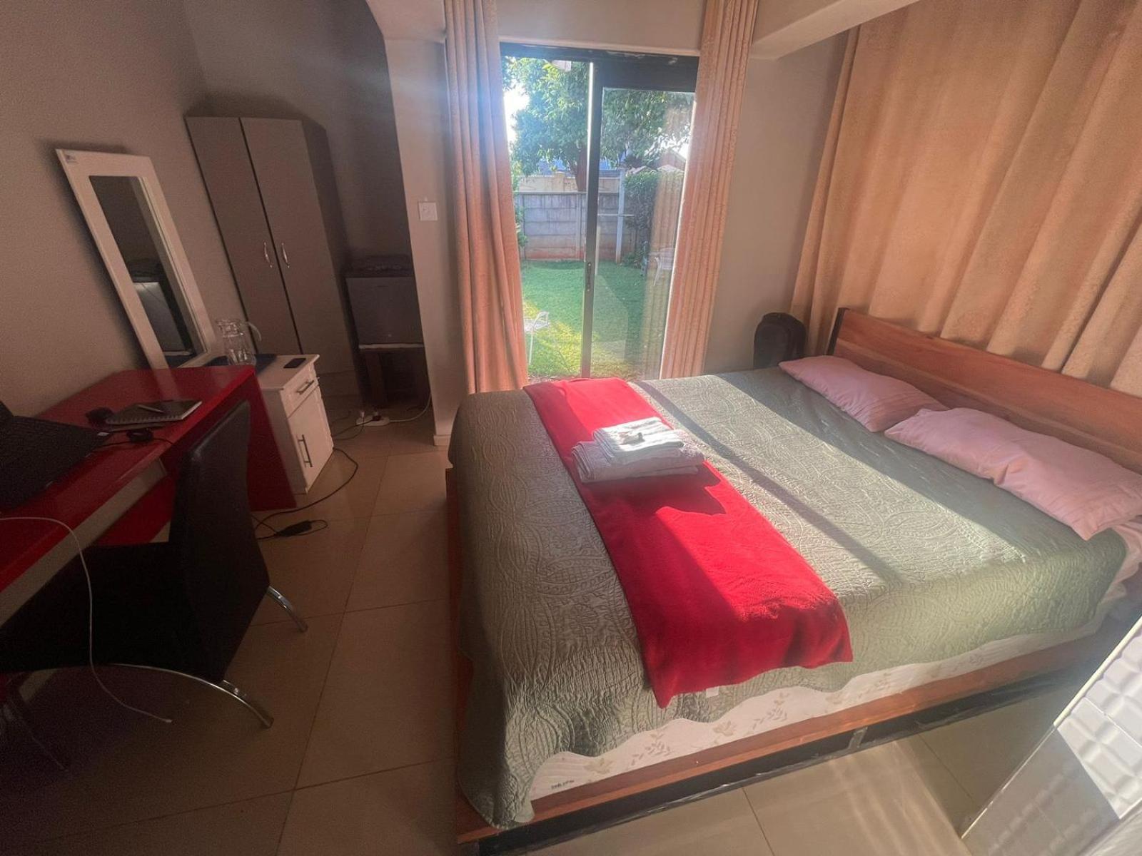 The Hawks Bed And Breakfast Хараре Экстерьер фото